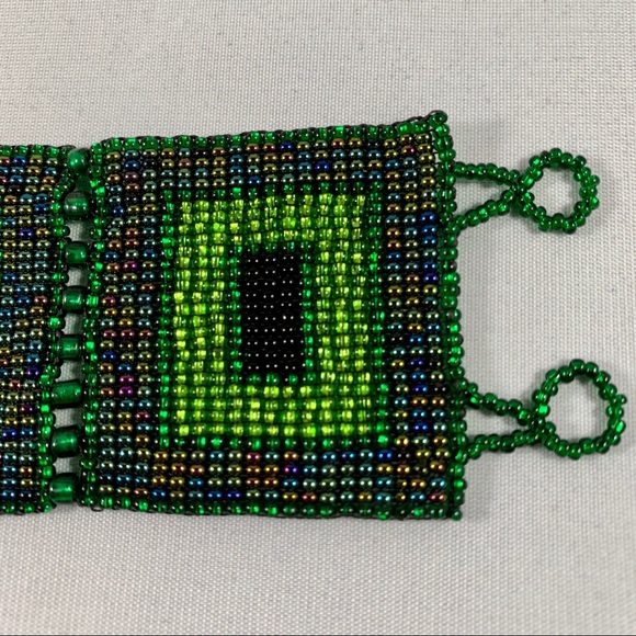 Indigenous Women Artisan -Brilliant Cuff Bracelet - Picture 6 of 10